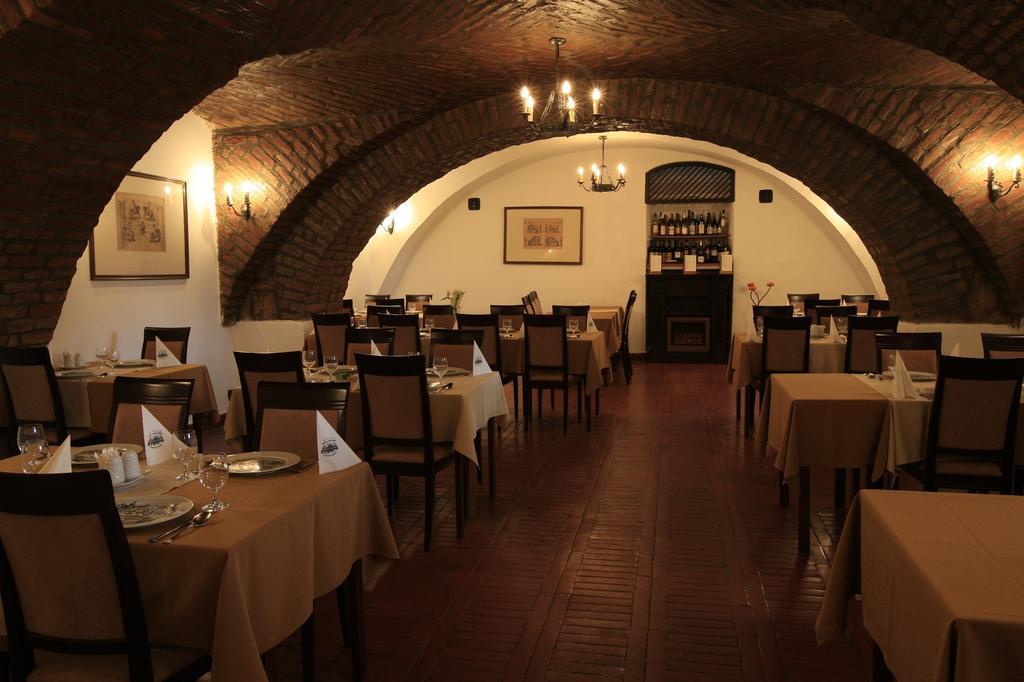 Teleki-Degenfeld Kastelyszallo Szirák Restaurant bilde